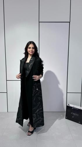 بليزر قطعتين باربي اندنوسي مع جاكار ذهبي