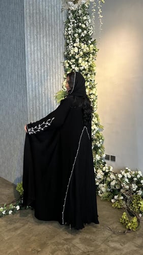 عباية شك مع كسره