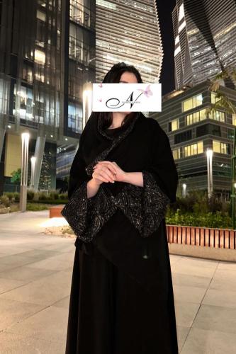 Abaya with embroidery and Telshek insert