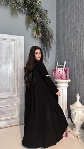 فيونكة اسود