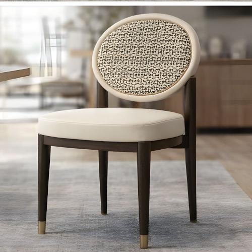 Dining chair with a strong base and high stability