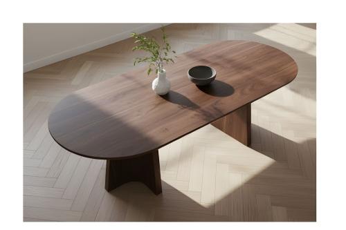 Dining table 220 × 110 with a luxurious view