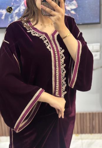 قفطان مخملي