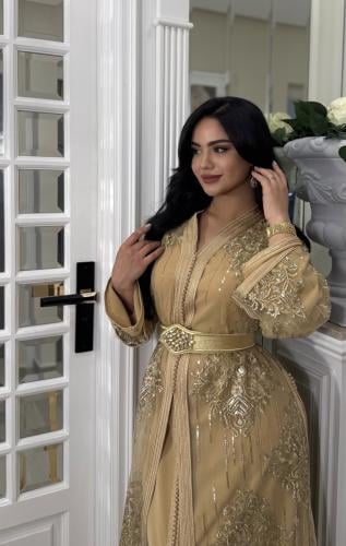 تكشيطة ذهبية مرصعة