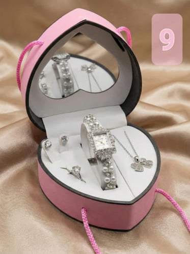 طقم سهرة متكامل بلمسة لؤلؤية كلاسيكية