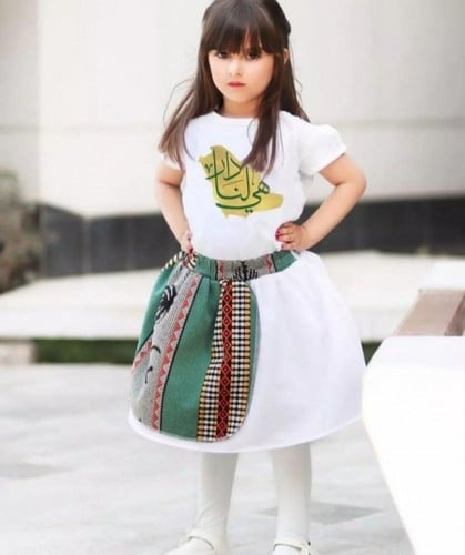 تنوره وتيشرت هي لنا دار