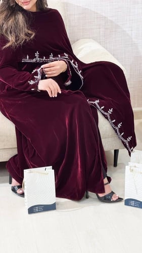 عبايه شتويه فخمه الاكثر طلبأ