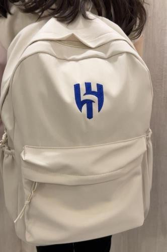 شنطة مدرسيه بالاسم