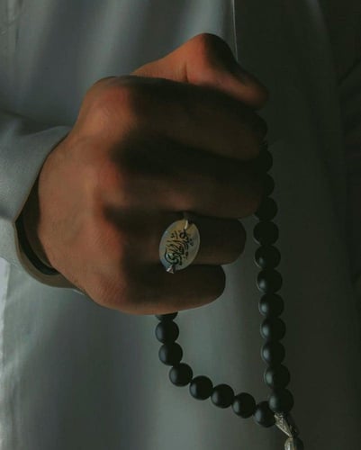 خاتم بالاسم صدف طبيعي