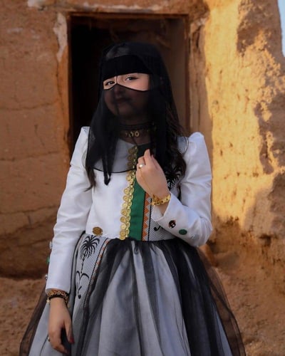 فساتين يوم التأسيس