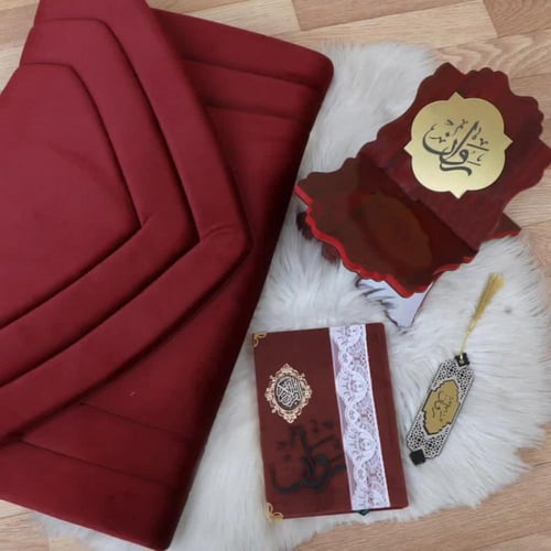 اطقم صلاة نسائية بالاسم