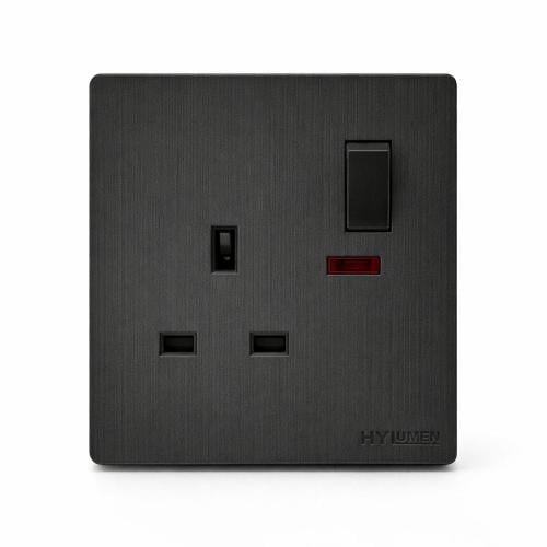 فيش مفرد 13 أمبير بمفتاح و لمبة - HC1/HC5407