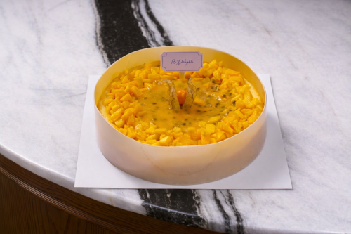 Large Passion Fruit Cheesecake | باشن فروت تشيزكيك...