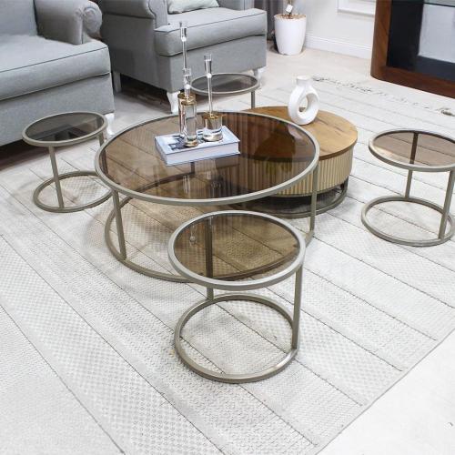 طقم طاولتين مع 4خدمه ارضيه لون شمباني سطح زجاج بني