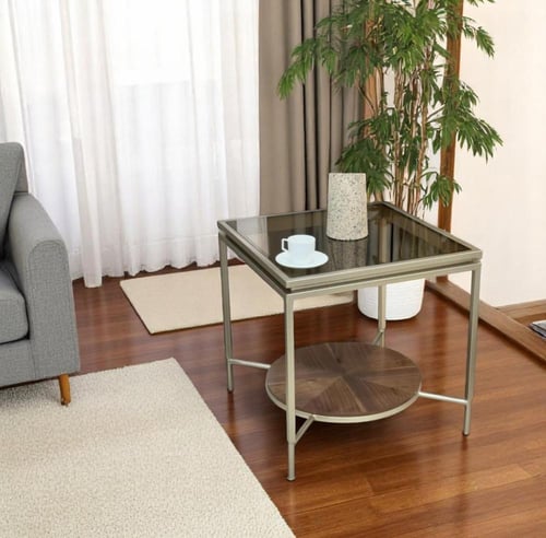 طاولة جانبية مميزه