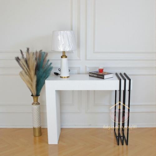 مدخل كونسول خشب MDF وهيكل حديد أسود – تصميم عصري ي...