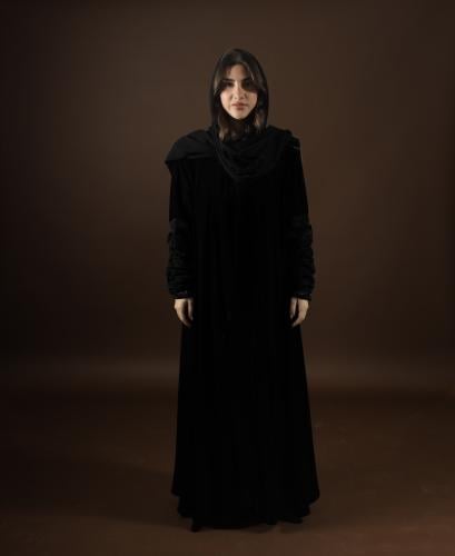 BLACK VELVRT-BLACK LACE