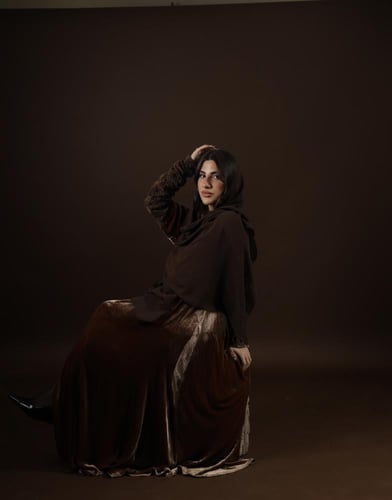 HONEY VELVRT-BROWN LACE