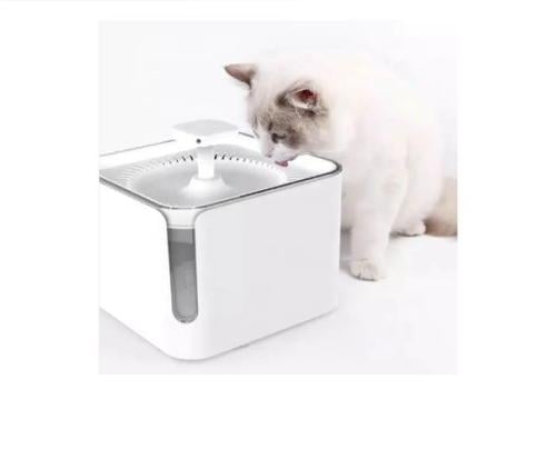 نافورة مياه مربعه - 3 لتر - الوان مختلفة