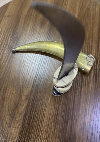 خنجر مجدلاني - وسط