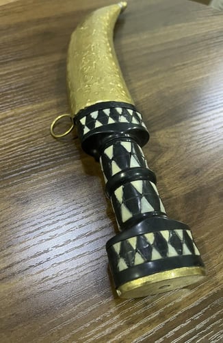 خنجر مجدلاني - كبير