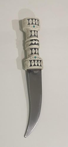 خنجر مجدلاني