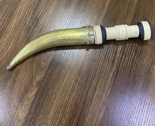 خنجر مجدلاني - وسط