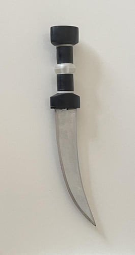 خنجر مجدلاني - وسط