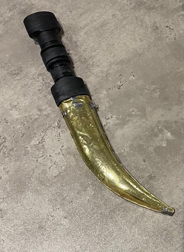 خنجر مجدلاني - وسط