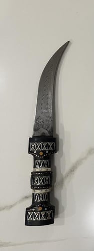 خنجر مجدلاني - وسط