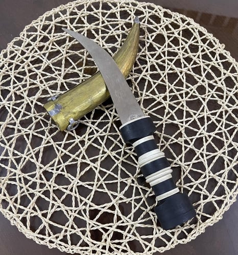 خنجر مجدلاني - وسط