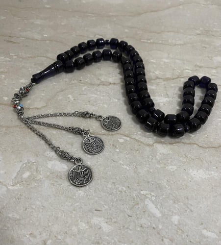 سبحه زعفرانية حرباء