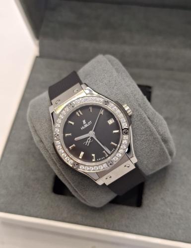 ساعة HUBLOT - نسائي