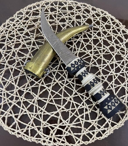 خنجر مجدلاني - وسط