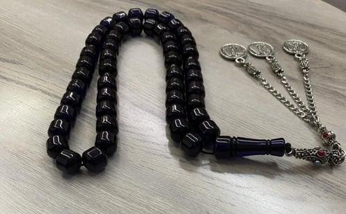 سبحه زعفرانية حرباء