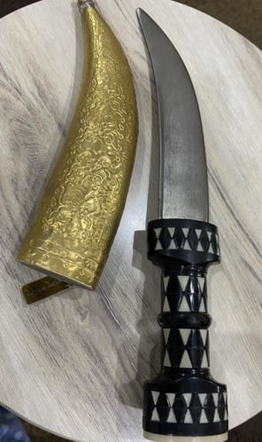 خنجر مجدلاني - كبير