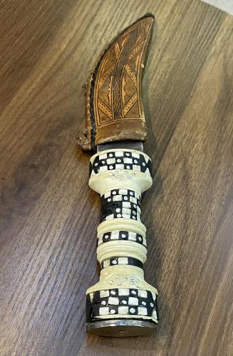 خنجر مجدلاني - كبير