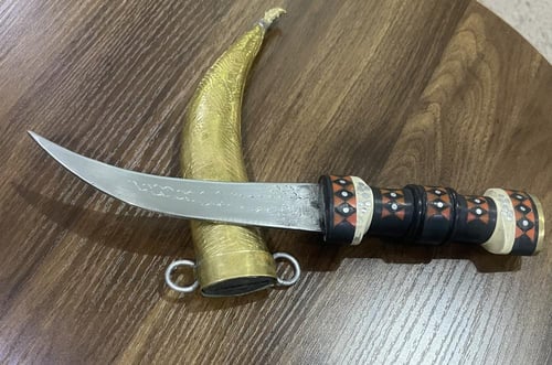 خنجر مجدلاني - وسط