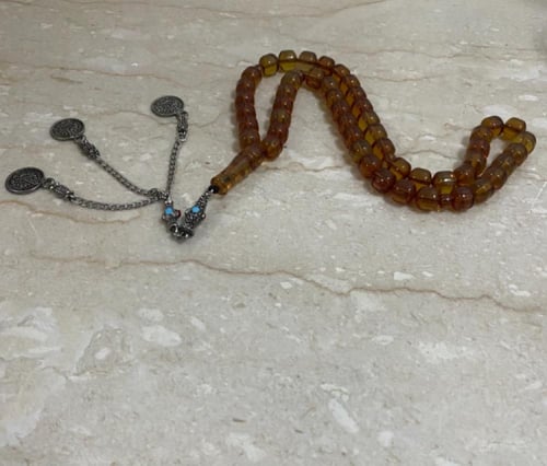 سبحه زعفرانية