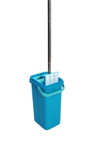 عربية مع ممسحة بالت تركي