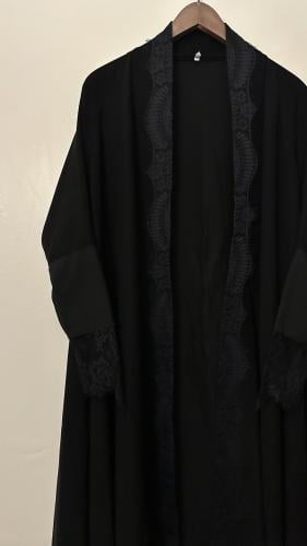 عبايه كلاسيك