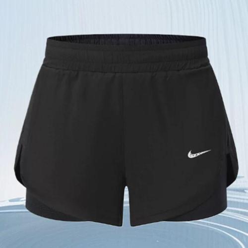 شورت نسائي nike
