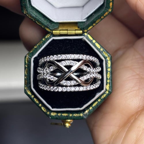 خاتم فضة بتصميم اللا نهاية الفاخر