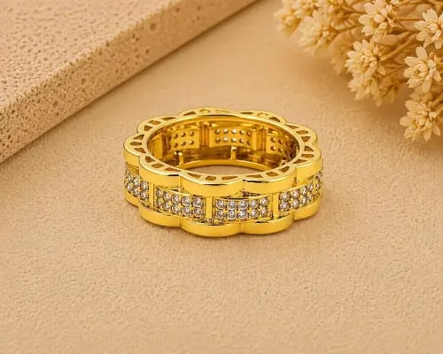 خاتم فاخر بتصميم مزخرف دائري – أناقة كلاسيكية
