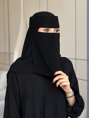 نقاب وسط مائل+طرحه مجانا
