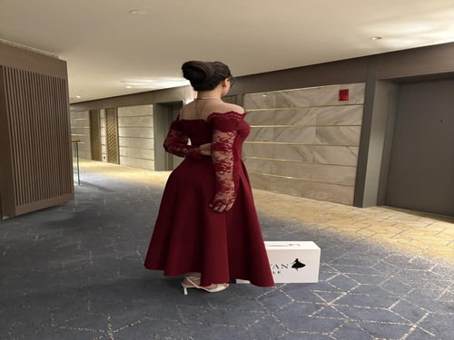 فستان احمر انيق دانتل