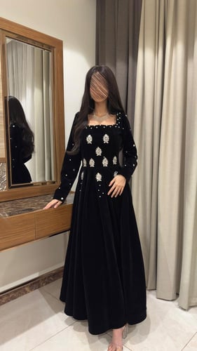 فستان اسود جوخ مطرز