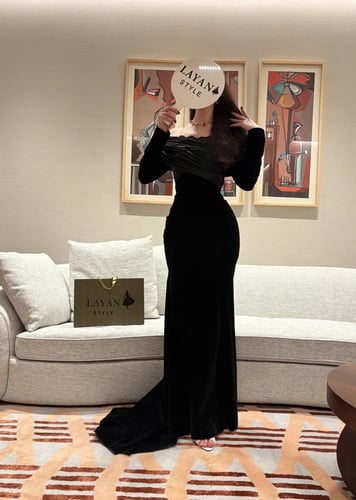 فستان اسود ساتر