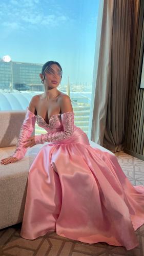 فستان بنك طويل بتصميم ملكي للسيدات بالمناسبات الفا...