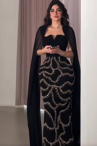 فستان اسود بتطريز يدوي سهرة